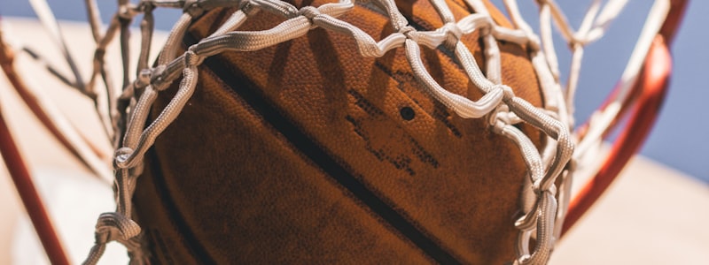 真人娱乐场现场画面 - 美女荷官发牌